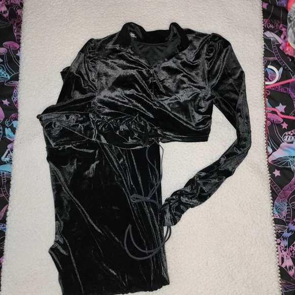 NWT Dolls Kill Luxurious Soft Velor Black Pant And Jacket Set - Picture 7 of 13